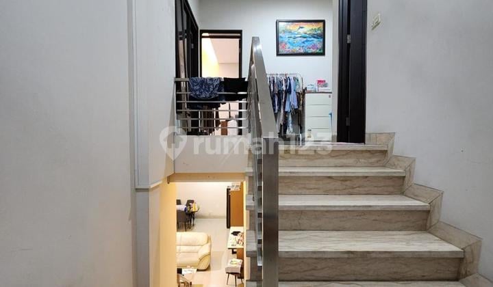 "Dijual Rumah Nyaman Siap Huni di Singgasana Bandung, Mekar Wangi