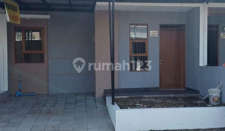 Y. For Sale, Spring Garden Residence House, Buah Batu, Bandung