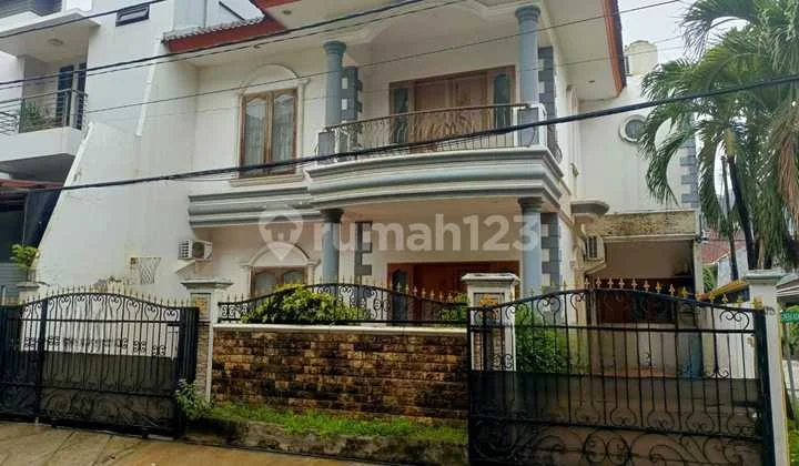 Rumah Furnished 2Lantai Bagus di Sunter