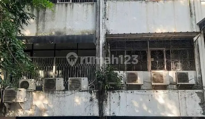 Translation: "For Sale: Adjoined Row of Shop Houses, 4 Floors in Kemayoran, Central Jakarta"