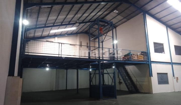 Gudang Kantor di Kalianak Akses Jalan Muat Container 40Feet Siap Pakai