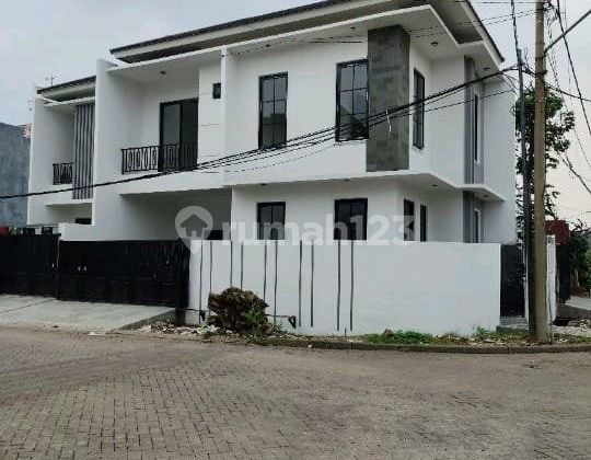 Rumah Minimalis Hook Araya Galaxy Bumi Permai Surabaya Rumah Minimalis Hook Araya Galaxy Bumi Permai Surabaya