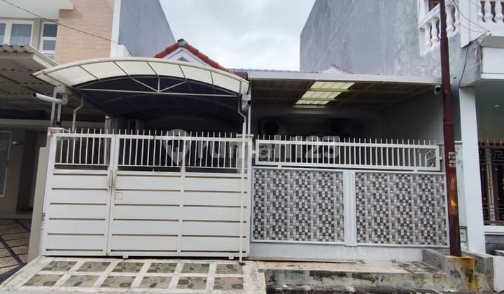 Rumah Mungil Minimalis di Perumahan Pakuwon City Surabaya