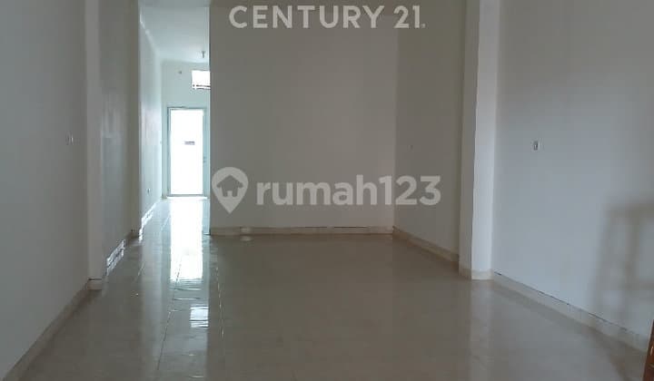For Rent, Very Strategic Location Shop House in Johar Baru