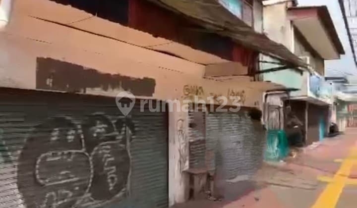 Dijual Tempat Usaha Sekaligus Rumah di Pinggir Jalan Besar Angke