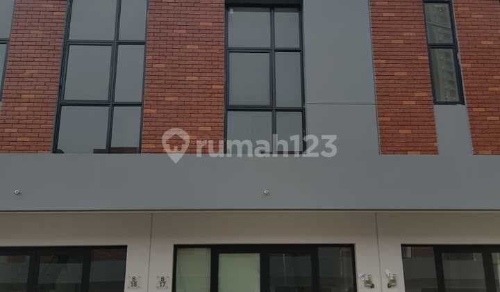 Ruko Yc Hub BSD City 2 Floor. Unfurnished Near Aeon Mall and Atmajaya