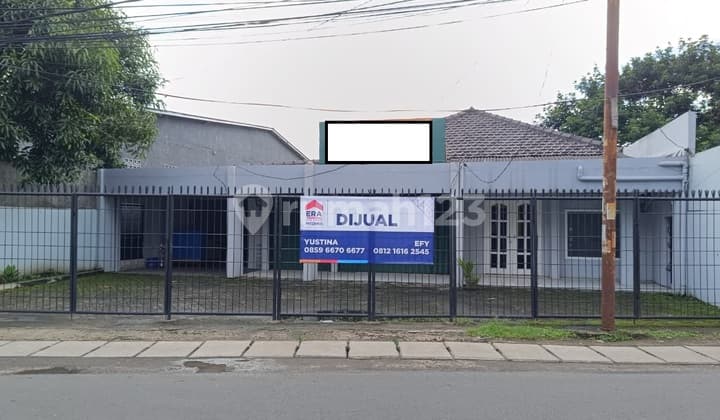 Rumah bisa untuk Usaha di Pinggir Jalan Raya