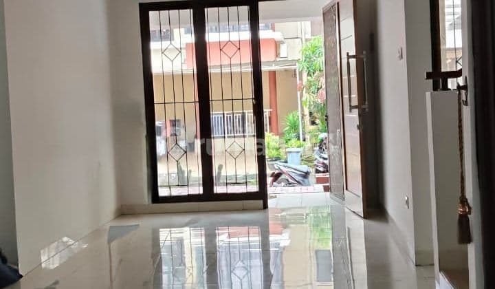 Di Sewakan Rumah Discovery Bintaro