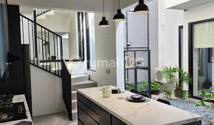 Semi Furnished Bagus Rumah SHM Cilandak, Jakarta Selatan
