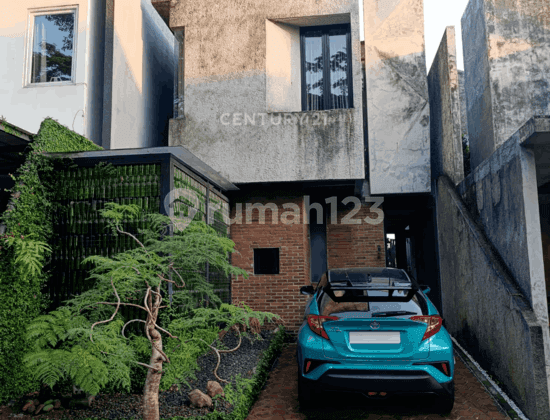 Dijual Rumah Full Furnished Siap Huni Design Arsitek di Ozone Residence, Jakarta Selatan