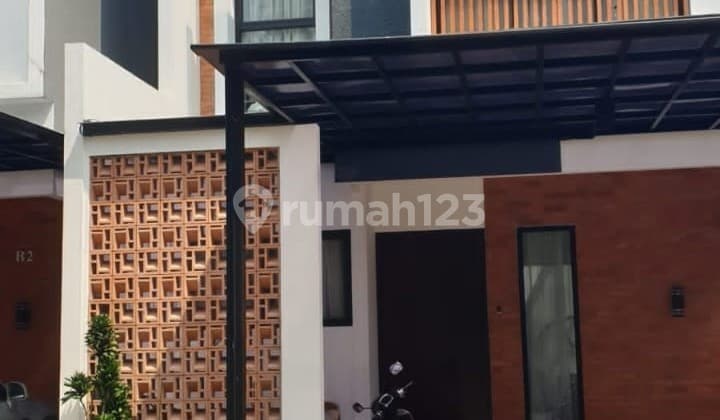 Hunian Nyaman Siap Huni Springfield Bintaro Ciputat Tangerang Selatan (Im)