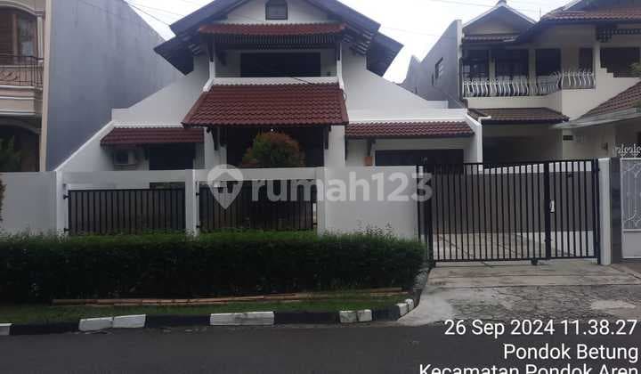 Disewakan Rumah 2 Lantai Siap Huni di Sektor 3 Bintaro, Tangerang Selatan