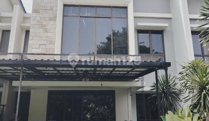 Jual Cepat !! Rumah Fully Furnished, Siap Huni 3 Lantai di Foresta - BSD, Tangerang Selatan