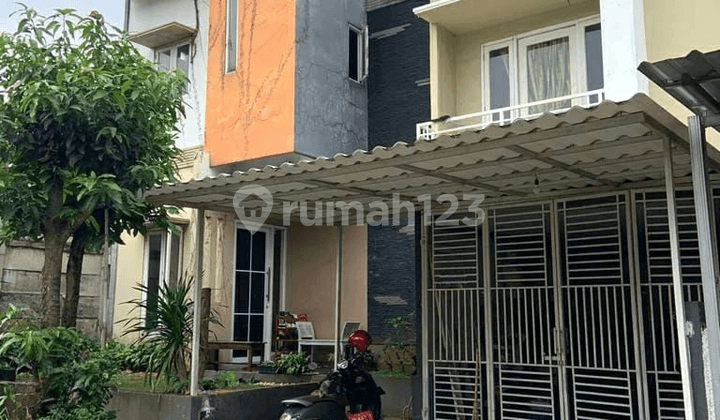 Exclusive 2-Story Spacious & Strategic House in Graha Bintaro, South Tangerang (Im)
