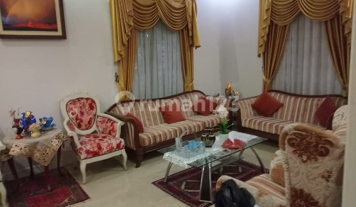 rumah bagus megah 2 lantai rapih lt 349 lb 340 kota wisata nego