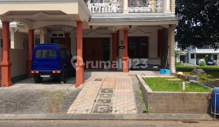 rumah kota wisata bagus murah siap huni 2 lantai lt 136 lb96 nego
