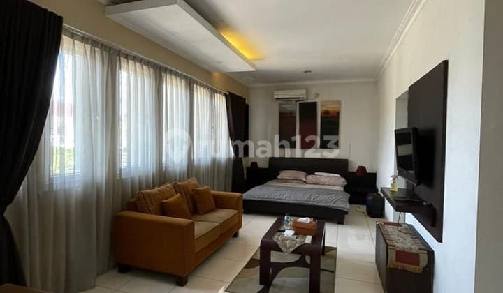 rumah bagus megah 2 lantai rapih kota wisata lt 300 lb 400 nego