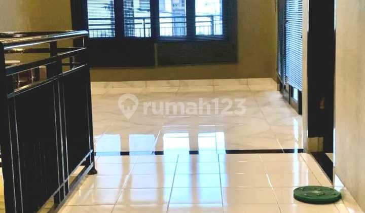 Rumah Kontrakan Siap Huni Unfurnished SHM Graha Raya, Tangerang Selatan