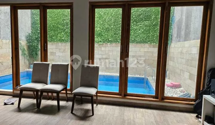 Bebas Banjir, Rumah, 2 Lantai, SHM