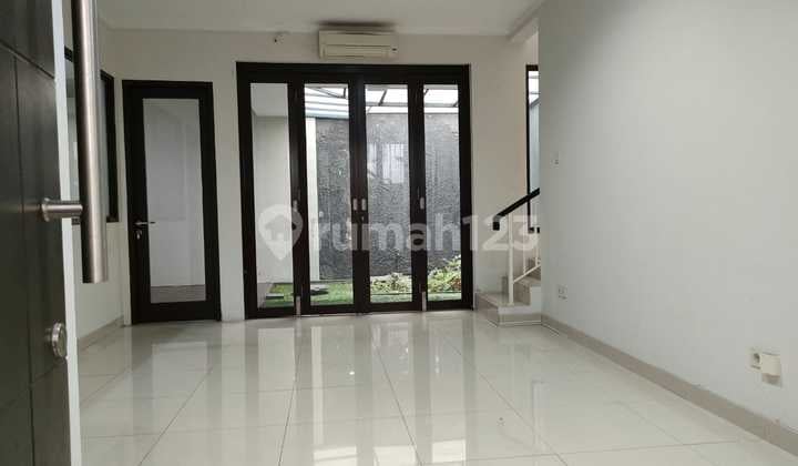 Siap Huni, Rumah, 2 Lantai, SHM