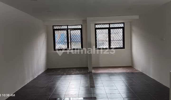 2.5 Story Shop-House on Boulevard Raya, Kelapa Gading - Strategic! Suitable for Various Businesses