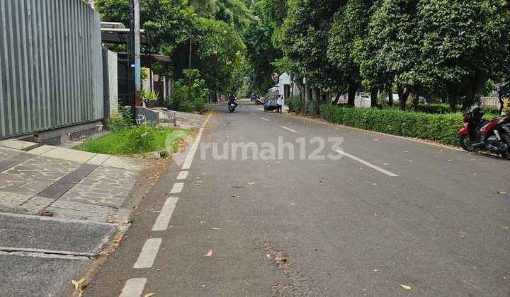 Tanah Hadap Utara 300 m2 Kayu Putih, Jakarta Timur