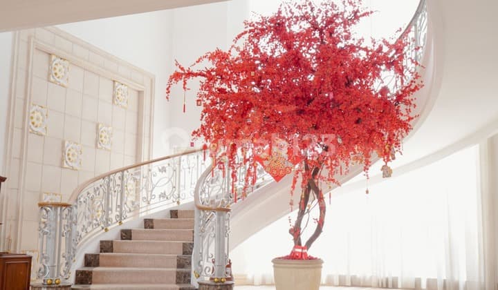 Rumah Mewah 2.5 Lantai di Sanur Bukit Gading Villa, Kelapa Gading