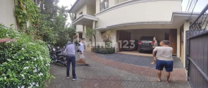 Jual Rumah Di Kemang 2 Lantai