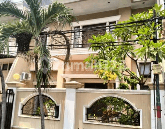 Rumah di Janur Elok, Kelapa Gading Dekat Mal Kelapa Gading