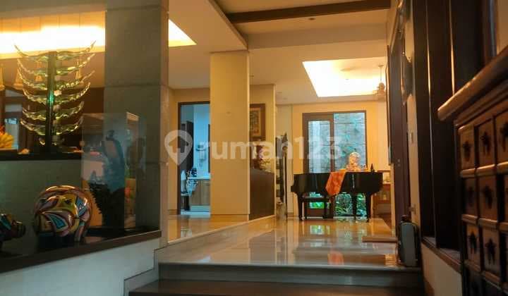 Dijual Rumah mewah di Bukit Gading Villa kelapa gading