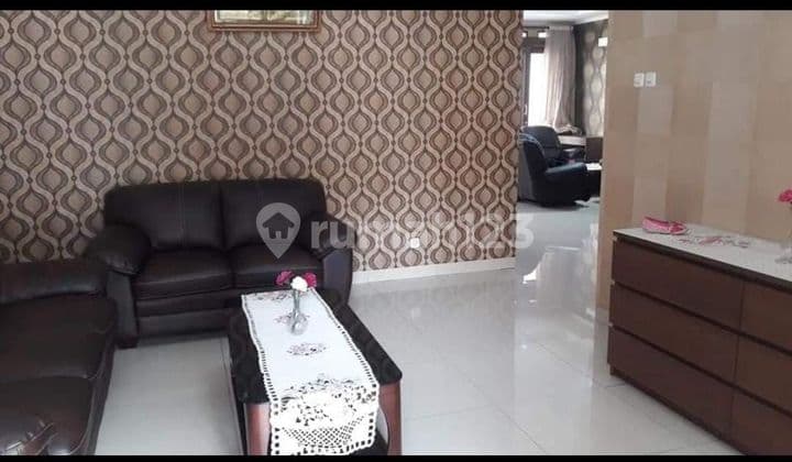 Rumah 2 Lantai di Rempoa Tangerang Luas Rapi Siap Huni