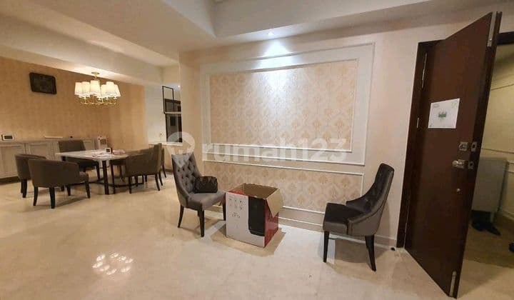 Apartemen Kensington 3 Kamar Tidur Furnished Mewah Kelapa Gading