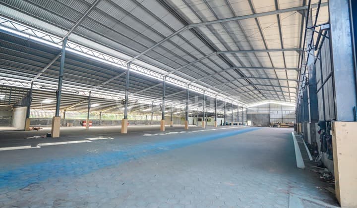 Gudang Disewa Narogong - L B 2.000 M²