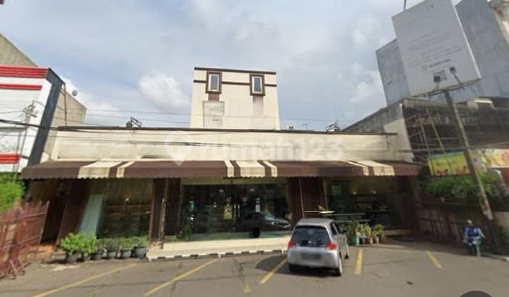 The One and Only Large Strategic Boulevard Raya Kelapa Gading Shop House
