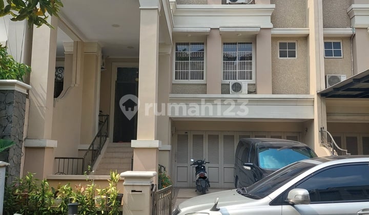 Rumah Gading Grande Siap Huni Bebas Banjir