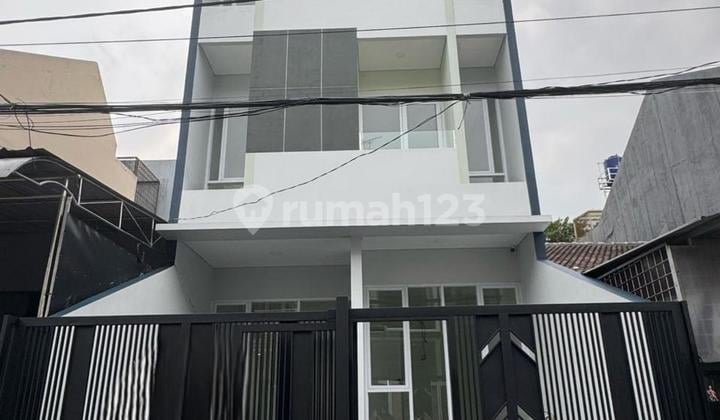 Rumah Brand New Minimalis Kelapa Gading