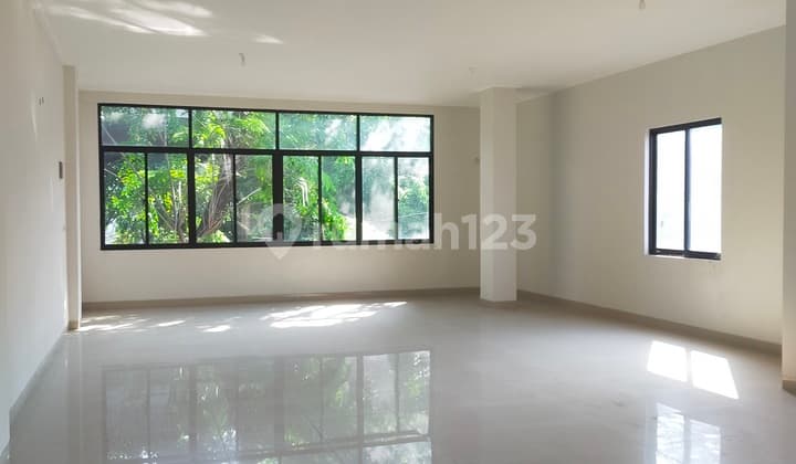 DISewa Ruko Baru karang anyar raya dekat asem Reges