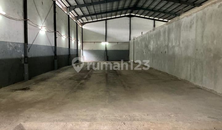 Factory 4890 m Good Industrial Permit in Parung Panjang