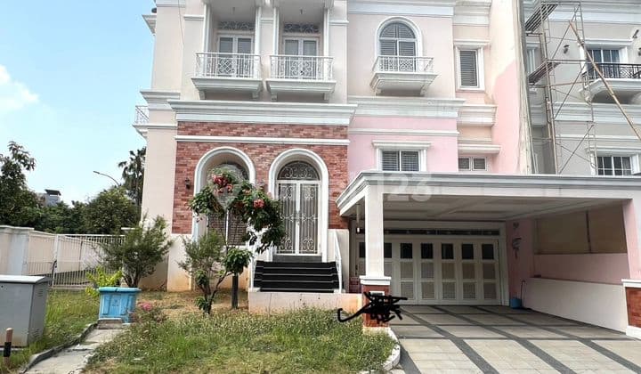 Dijual Rumah Mewah, Siap Huni, di Royal Gading Mansion, Kelapa Gading Jakarta Utara