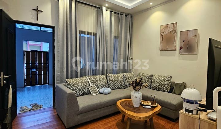 Dijual Rumah Siap Huni, At Cluster Balleria Gading Serpong