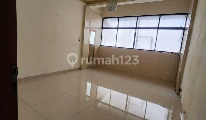 Rumah di Jual, di Bandengan