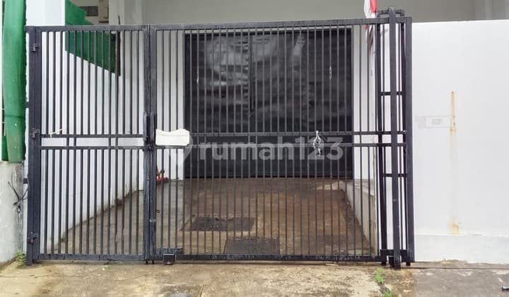Dijual Rumah 2.5 Lantai di Perumahan Taman Semanan Indah, Kalideres