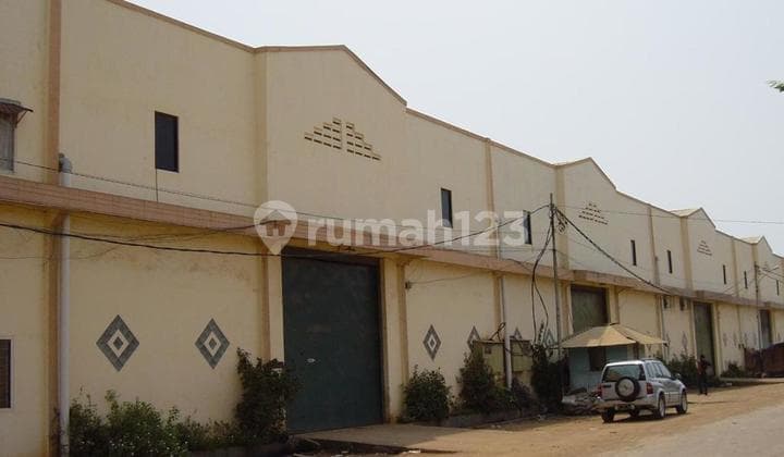 DIJUAL Gudang Gandeng 3 Unit
Pantai Indah Dadap.
Pinggir Jalan
Besar. BISA BELI PER UNIT.