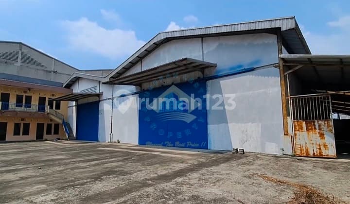 Factory in the Akong Industrial Area - Sepatan, Tangerang, Banten