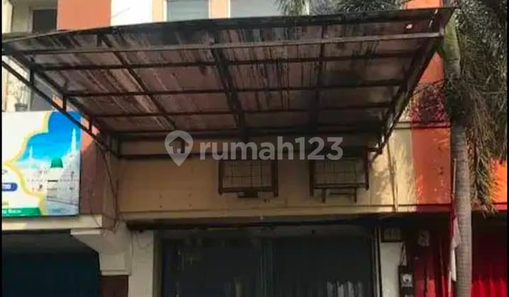 3-Story Shop House in Mutiara Taman Palem Lestari, West Jakarta