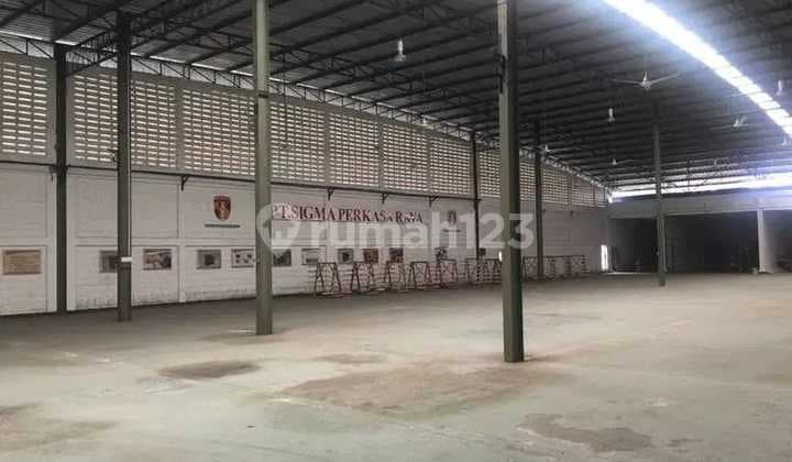 Disewakan ! Gudang di Pinggir Jalan Raya di Balaraja Barat, Tangerang
