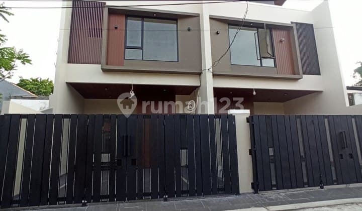 Rumah Mewah Lokasi Strategis Dekat Tol di Rawamangun Jak Tim