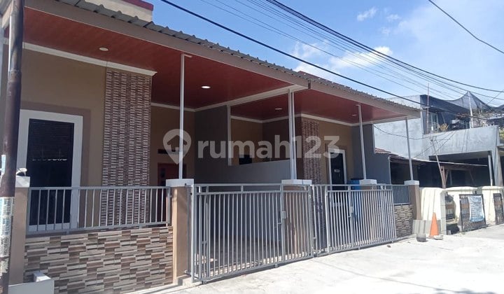 Rumah Baru Minimalis Strategis di Kota Harapan Indah Bekasi