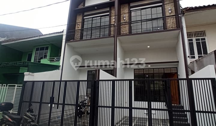 Rumah Kavling Dlm Komplek Curug Pondok Kelapa Jak Tim
