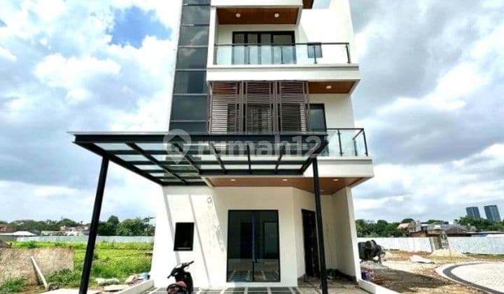 Brand New Rumah Dlm Town House Exclustive di Cilandak Jak Sel